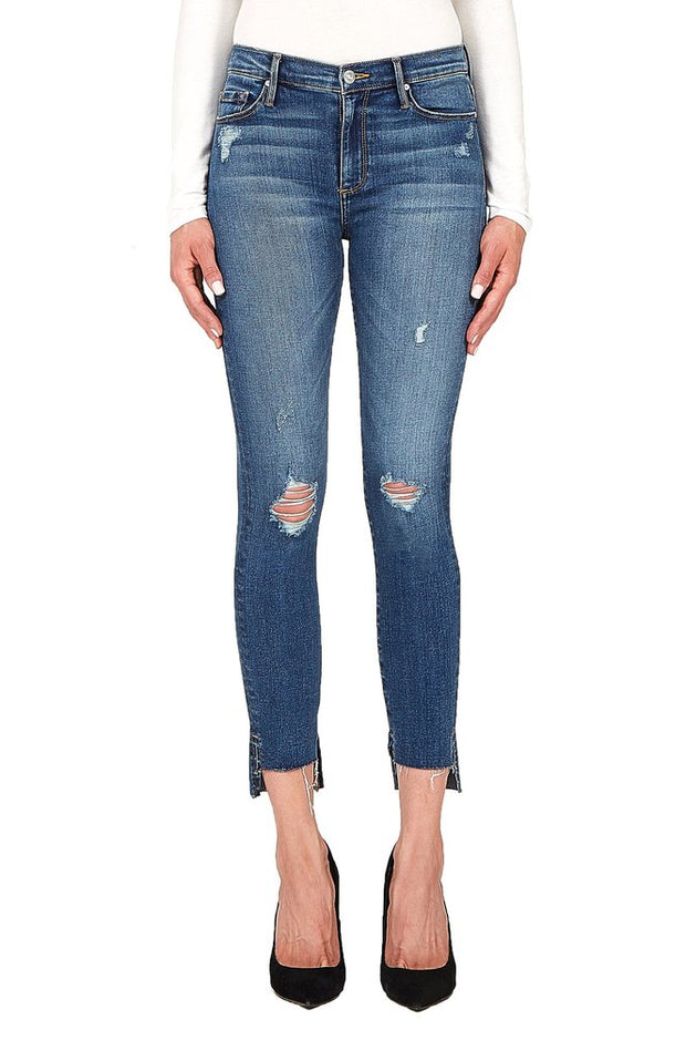 BLACK ORCHID Miranda Off Step