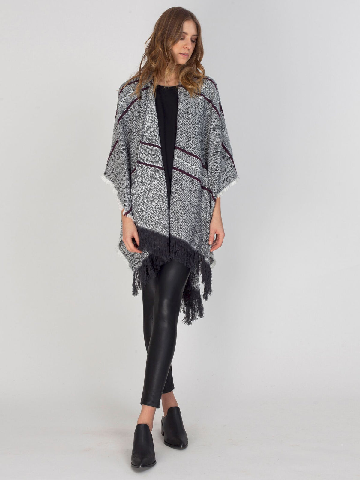 GENTLE FAWN- Wilder Shawl