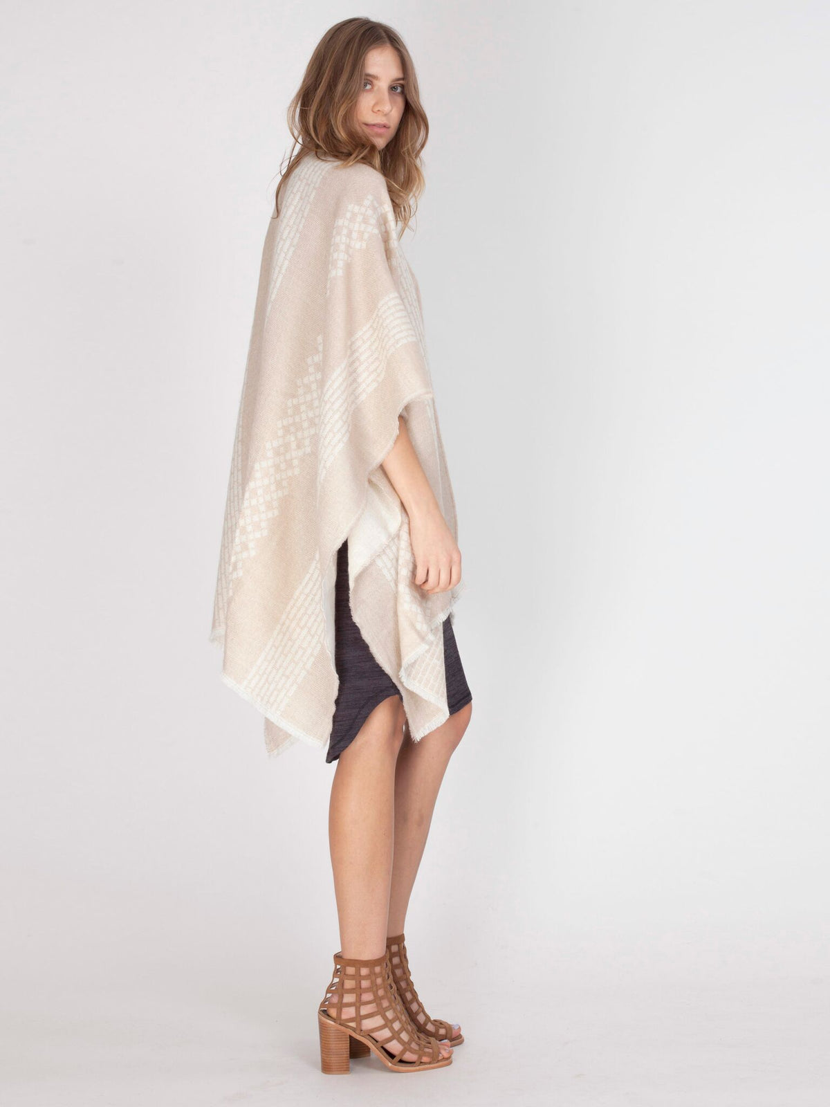 GENTLE FAWN Kirin Kimono