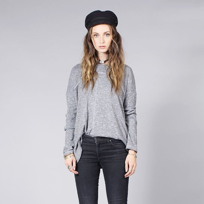 KNOT SISTERS Ocean Messa Long Sleeve Tee