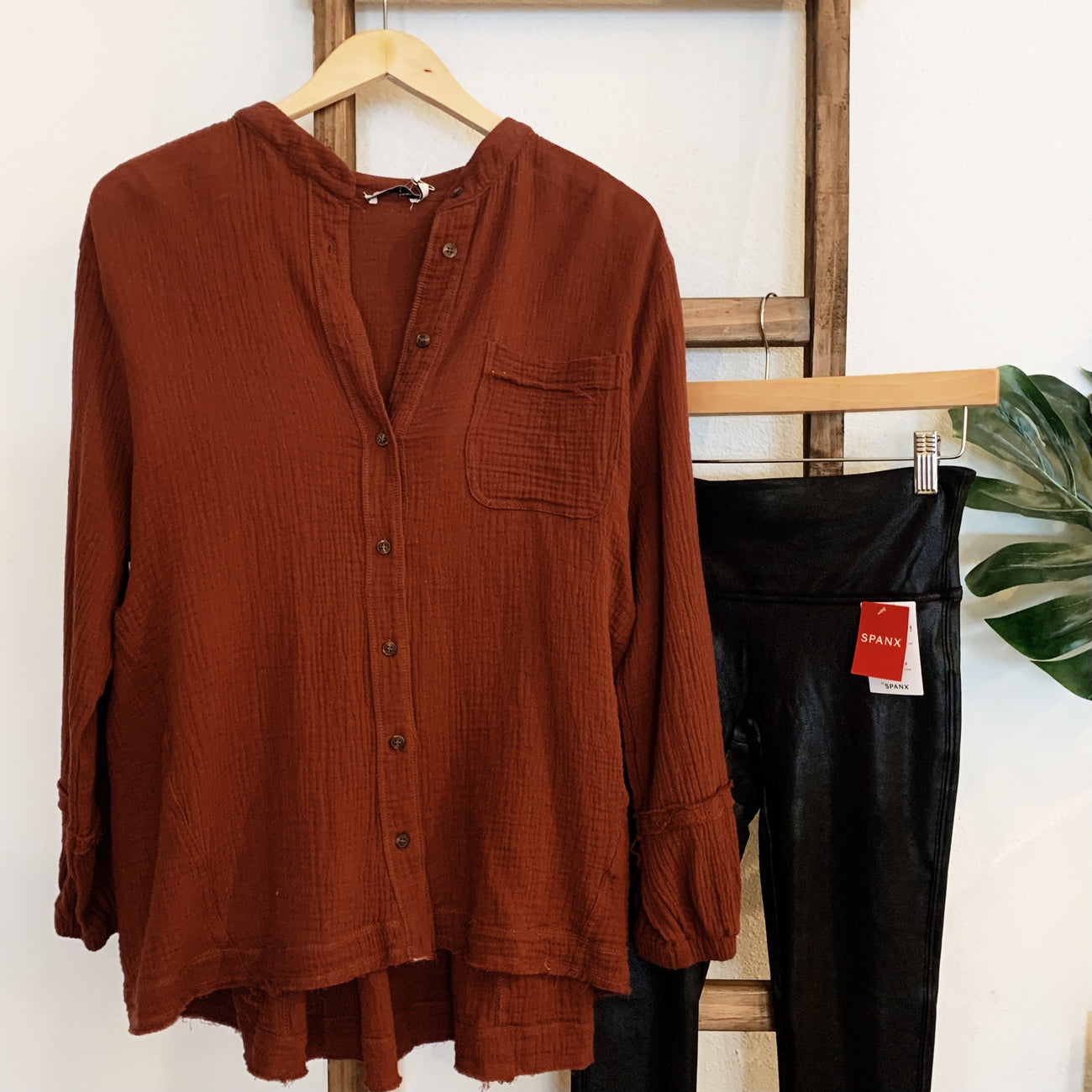 Sandi Top