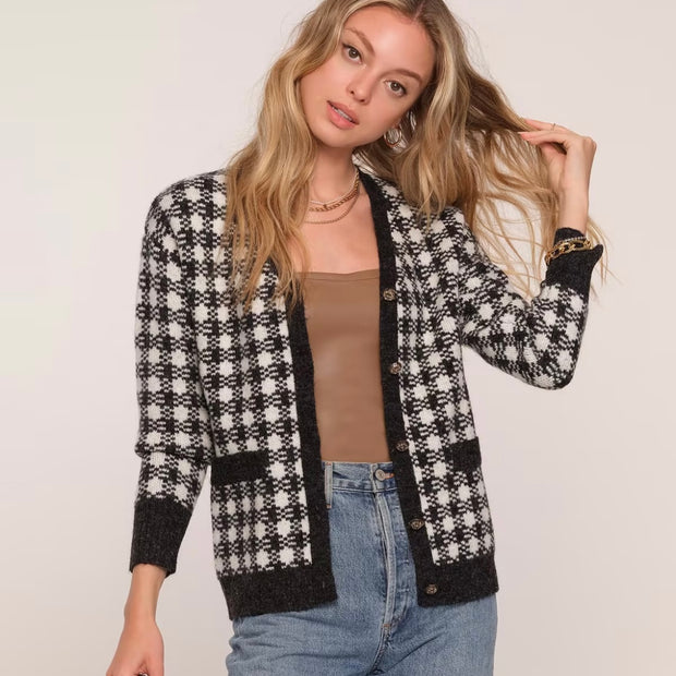 HEARTLOOM Issa Cardi