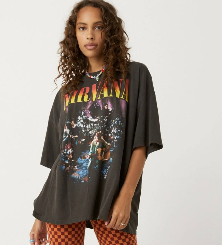 DAYDREAMER Nirvana Unplugged OS Tee