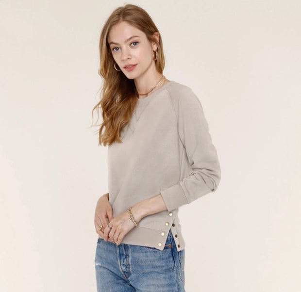 HEARTLOOM Byrn Sweatshirt- Putty